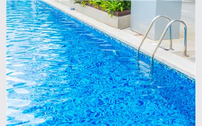 How to Raise and Lower pH in Swimming Pools